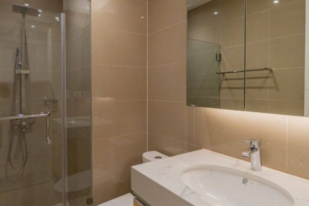 2 Bedroom Condo for Sale in Uptown Parksuites, BGC, Taguig – photo 3