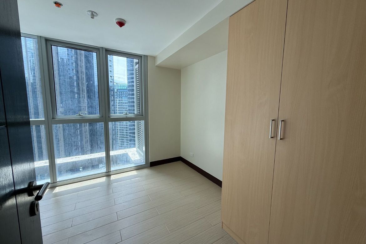 2 Bedroom Condo for Sale in Uptown Parksuites, BGC, Taguig – photo 7