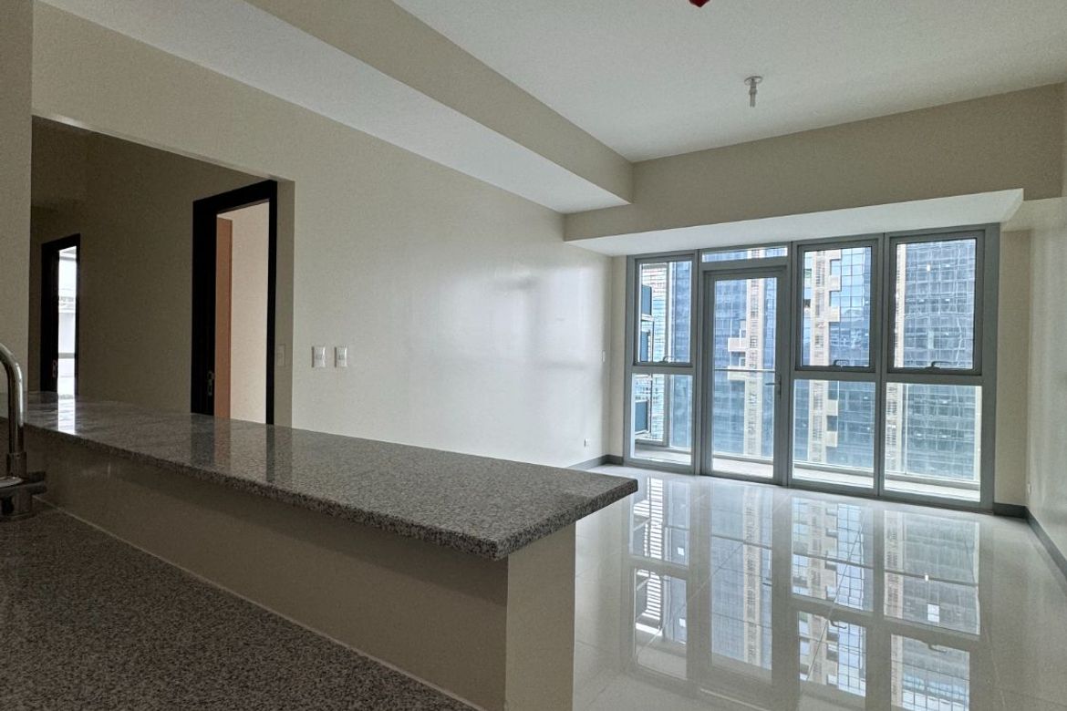2 Bedroom Condo for Sale in Uptown Parksuites, BGC, Taguig