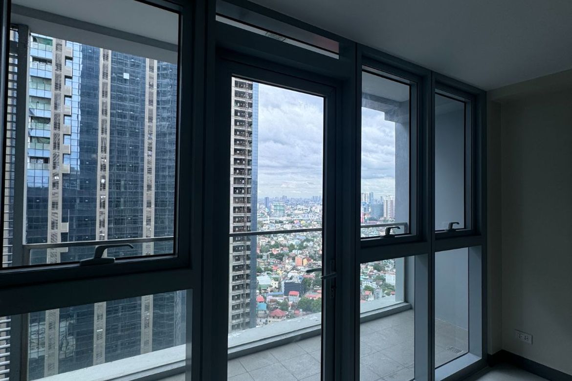 2 Bedroom Condo for Sale in Uptown Parksuites, BGC, Taguig – photo 6