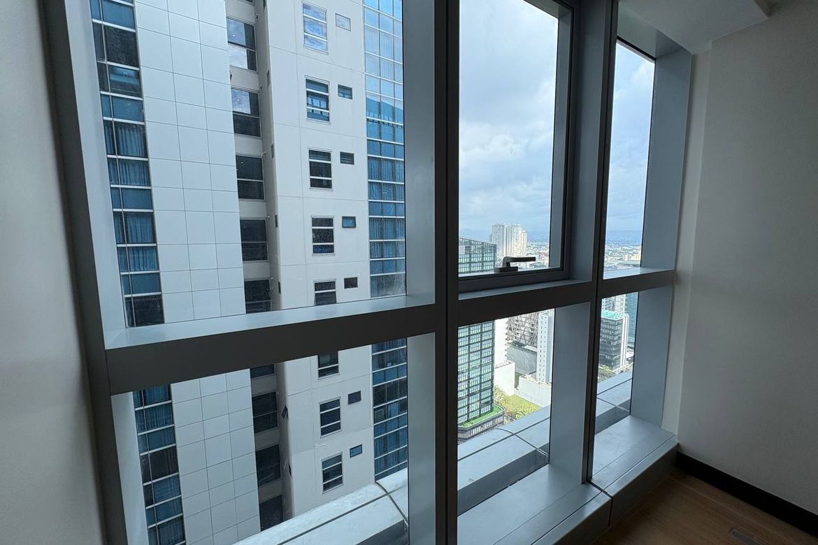 2 Bedroom Condo for Sale in Uptown Parksuites, BGC, Taguig – photo 8