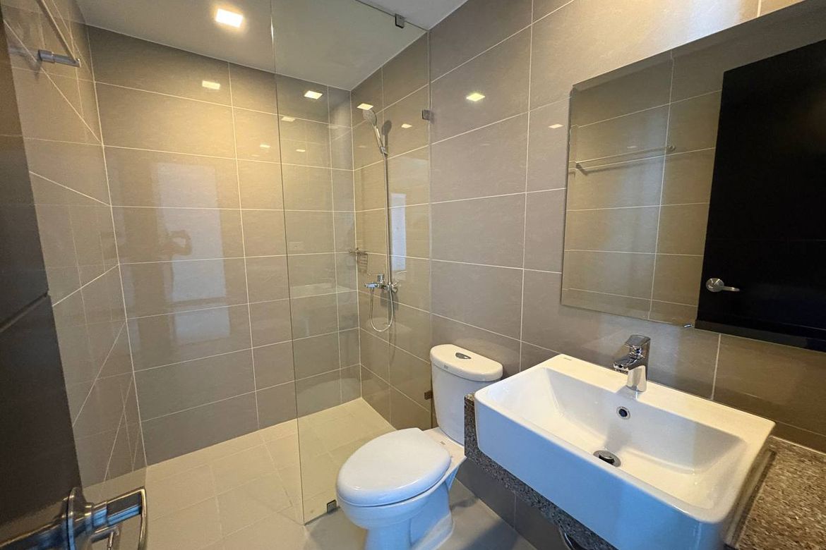 2 Bedroom Condo for Sale in Uptown Parksuites, BGC, Taguig – photo 10