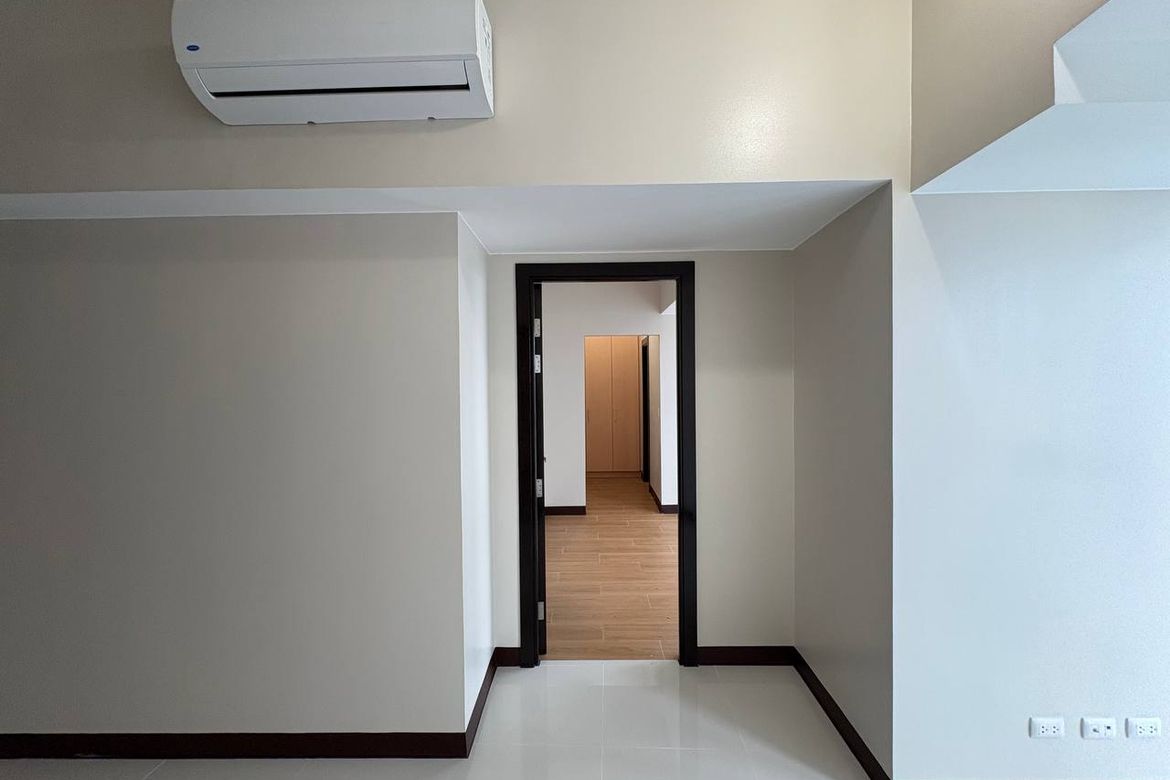 2 Bedroom Condo for Sale in Uptown Parksuites, BGC, Taguig – photo 11