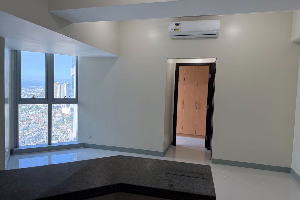 2 Bedroom Condo for Sale in Uptown Parksuites, BGC, Taguig, Metro Manila – photo 3