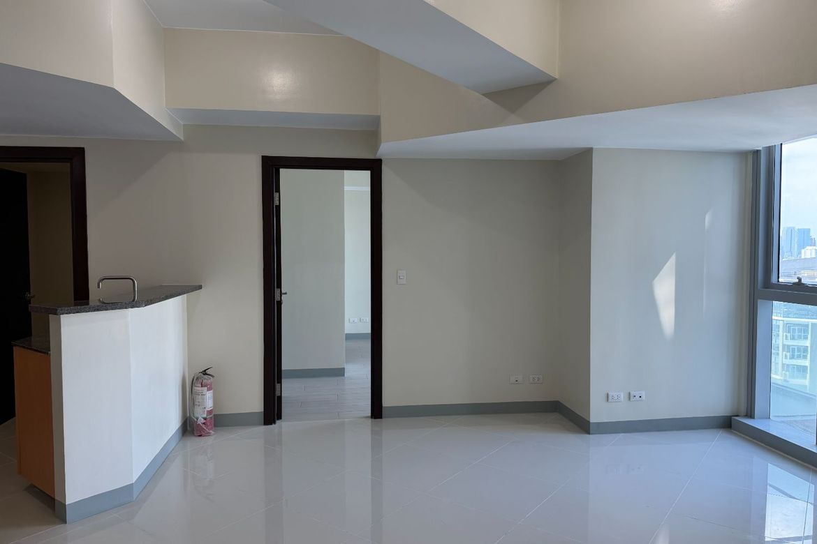2 Bedroom Condo for Sale in Uptown Parksuites, BGC, Taguig, Metro Manila – photo 4