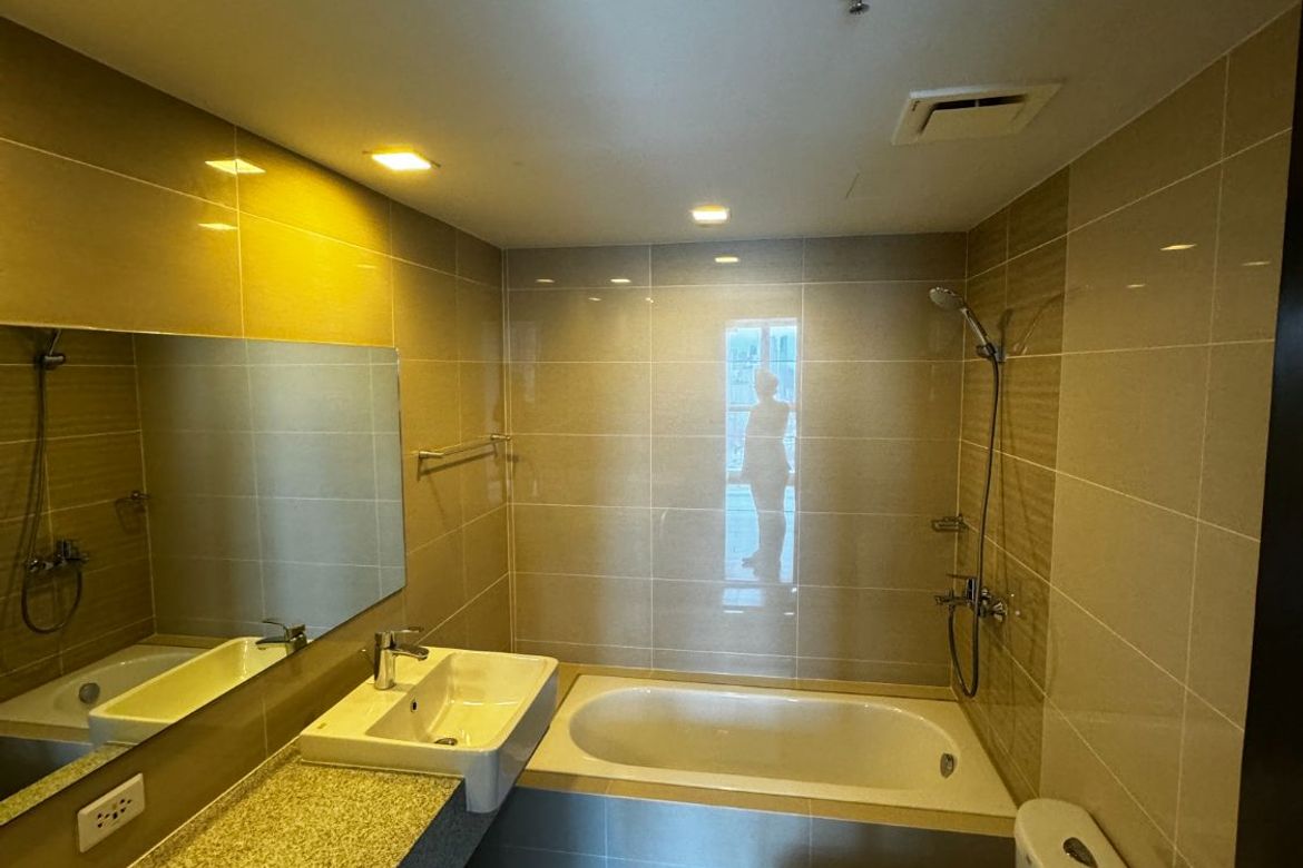 2 Bedroom Condo for Sale in Uptown Parksuites, BGC, Taguig, Metro Manila – photo 7