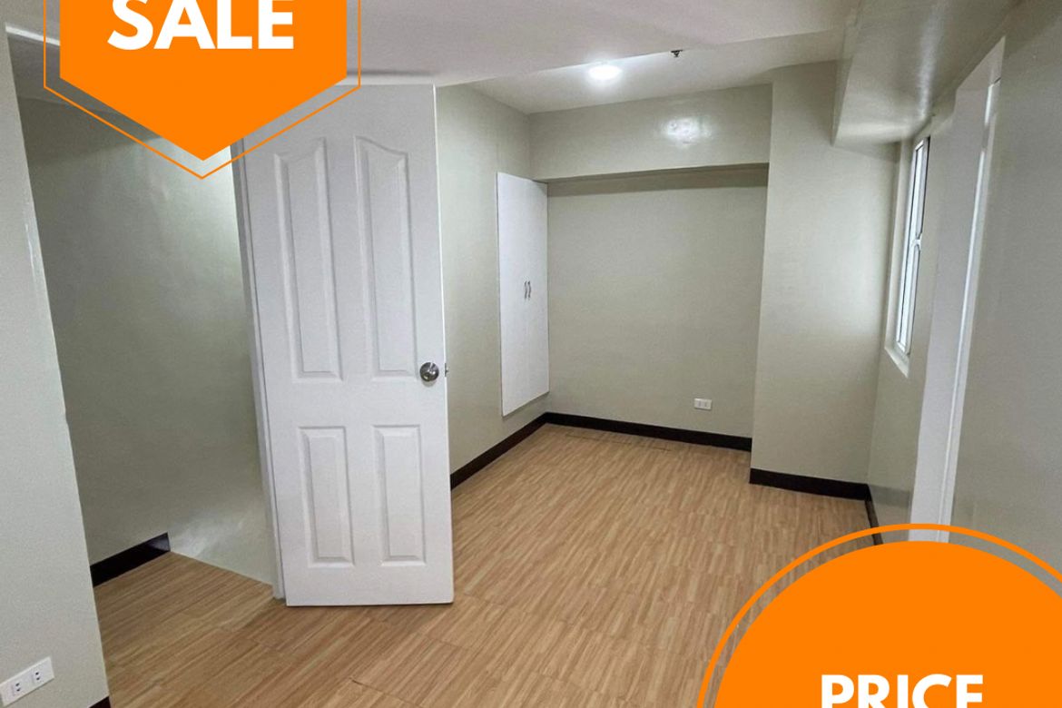 2 Bedroom Condo for Sale in Victoria Station I, South Triangle, Quezon City, Metro Manila near MRT-3 Kamuning