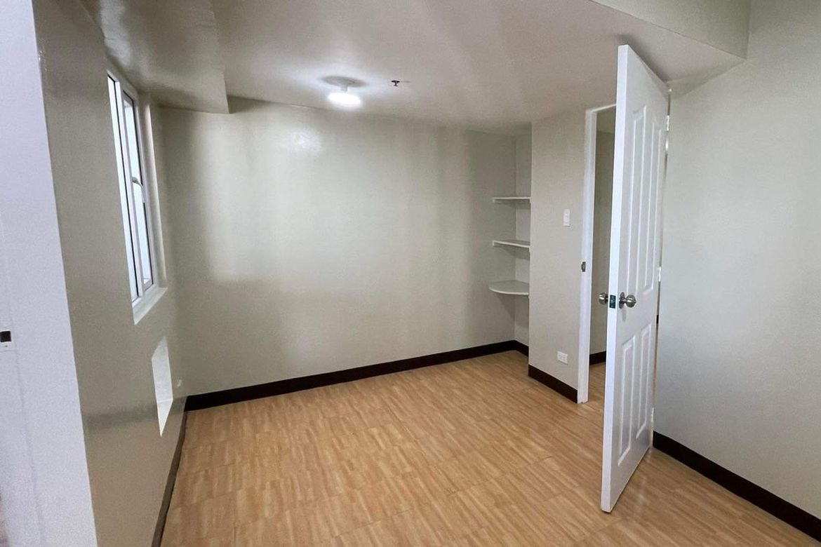 2 Bedroom Condo for Sale in Victoria Station I, South Triangle, Quezon City, Metro Manila near MRT-3 Kamuning – photo 7