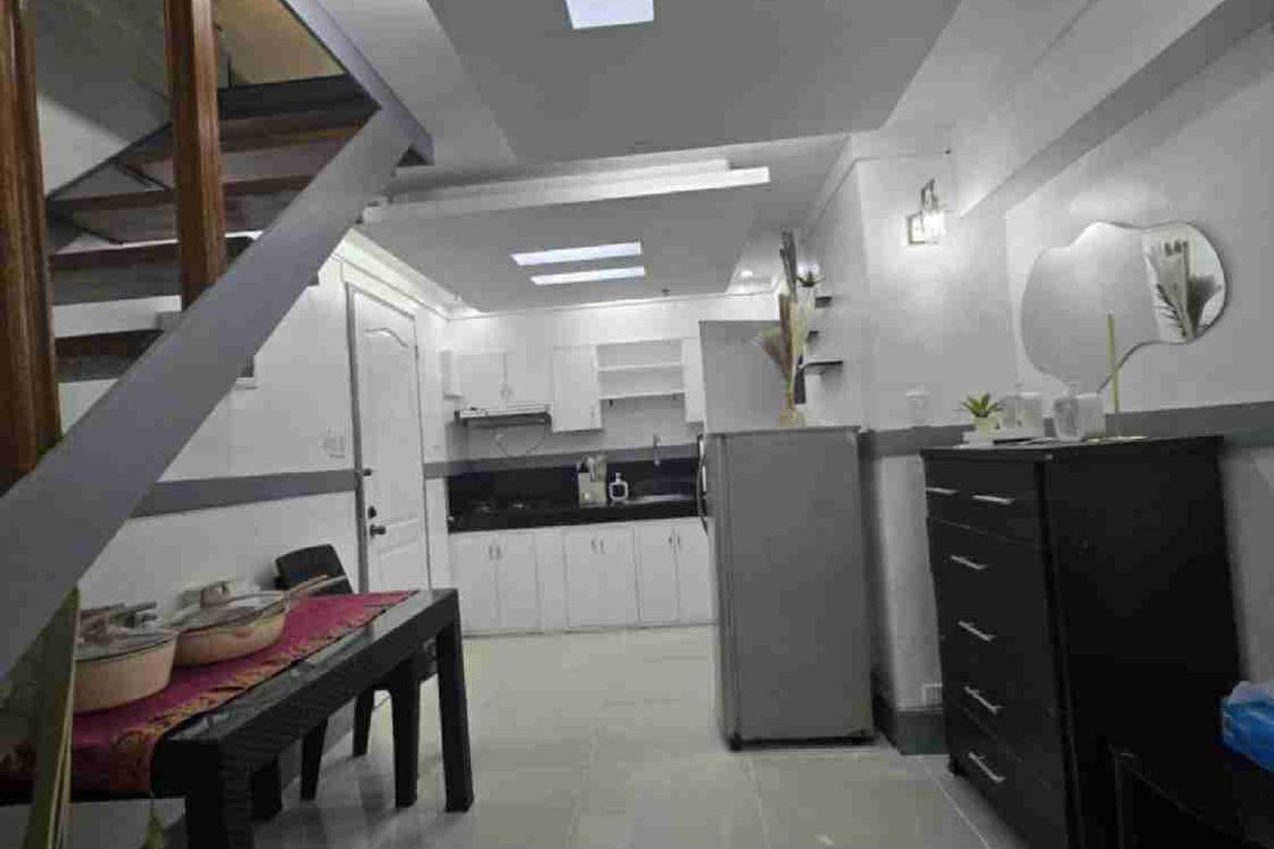 2 Bedroom Condo for Sale in Victoria Towers, Paligsahan, Quezon City, Metro Manila