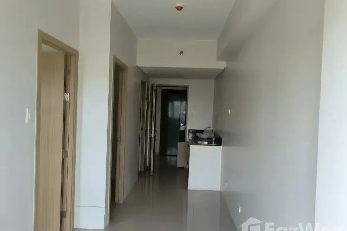 2 Bedroom Condo for Sale in Vine Residences, San Bartolome, Quezon City, Metro Manila