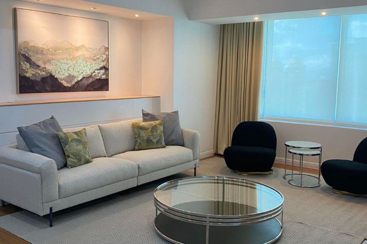 2 Bedroom Condo for Sale in Wack-Wack Greenhills, Mandaluyong, Metro Manila near MRT-3 Shaw Boulevard
