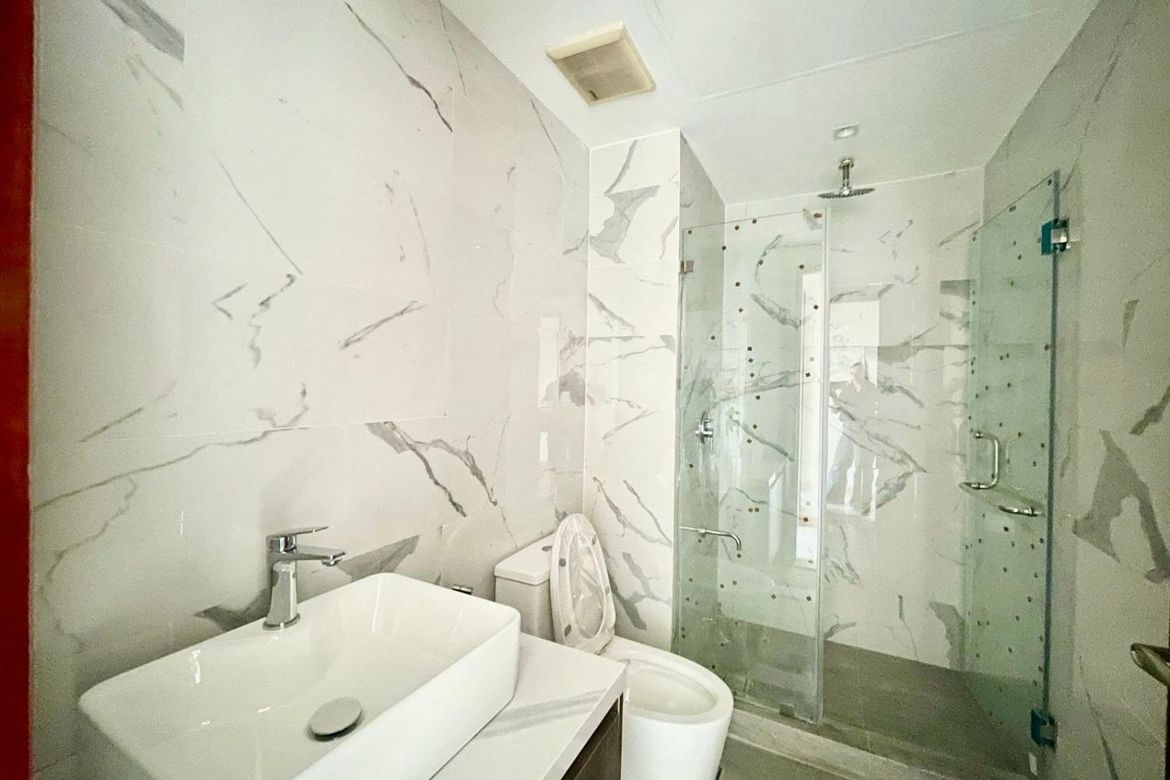 2 Bedroom Condo for Sale in Wack-Wack Greenhills, Mandaluyong, Metro Manila near MRT-3 Shaw Boulevard – photo 6