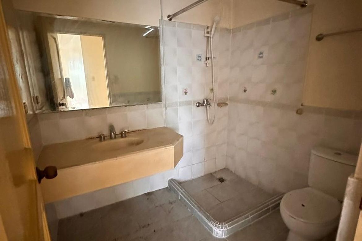 2 Bedroom Condo for Sale in Wack-Wack Greenhills, Mandaluyong, Metro Manila near MRT-3 Shaw Boulevard – photo 2
