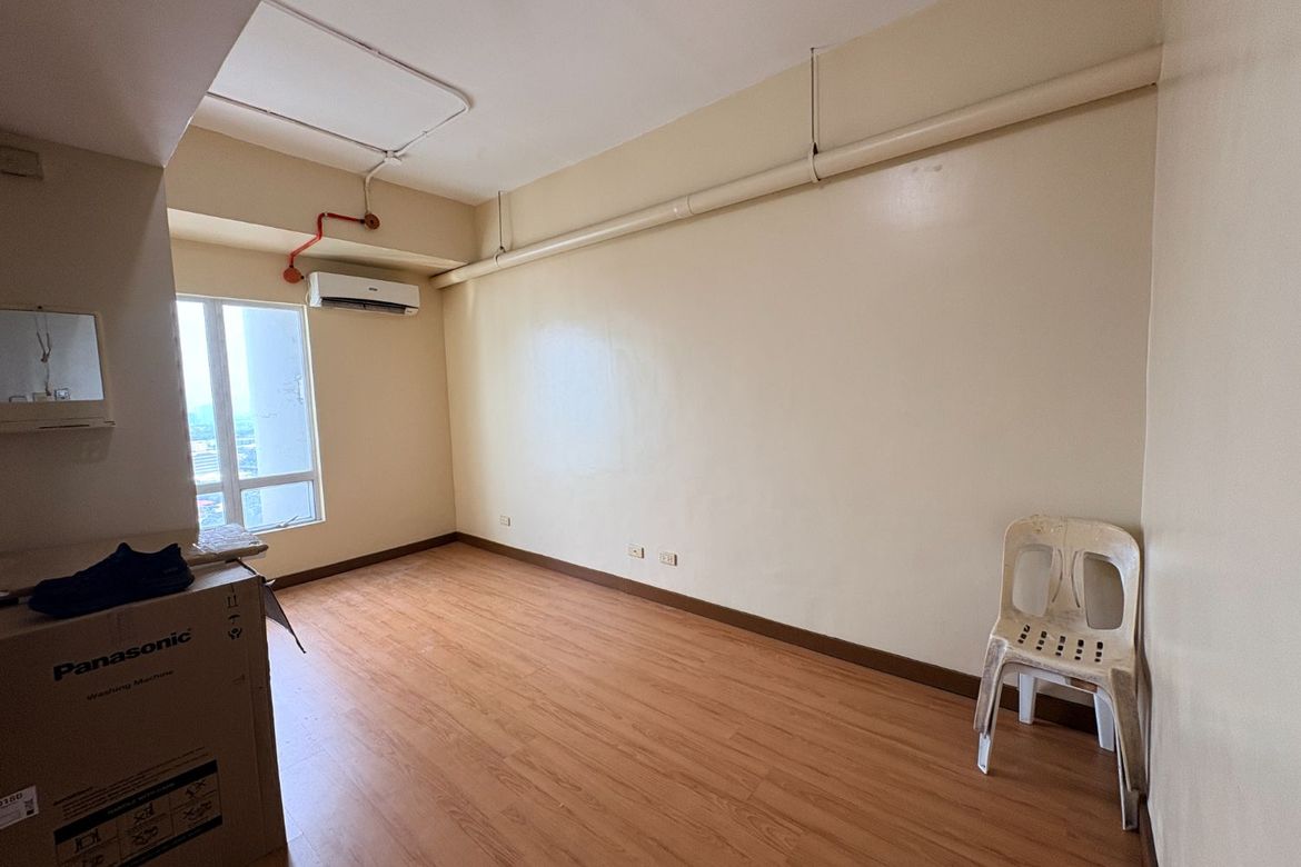 2 Bedroom Condo for Sale in Wack-Wack Greenhills, Mandaluyong, Metro Manila near MRT-3 Shaw Boulevard – photo 3