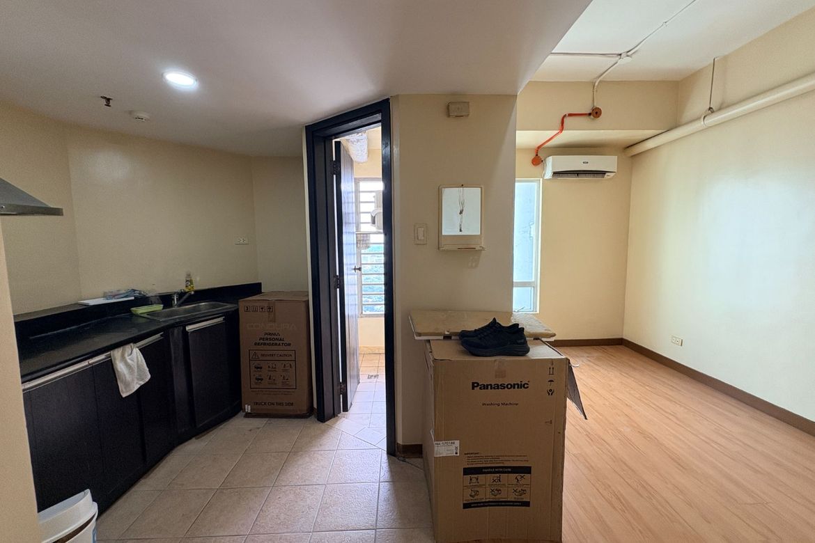 2 Bedroom Condo for Sale in Wack-Wack Greenhills, Mandaluyong, Metro Manila near MRT-3 Shaw Boulevard – photo 4