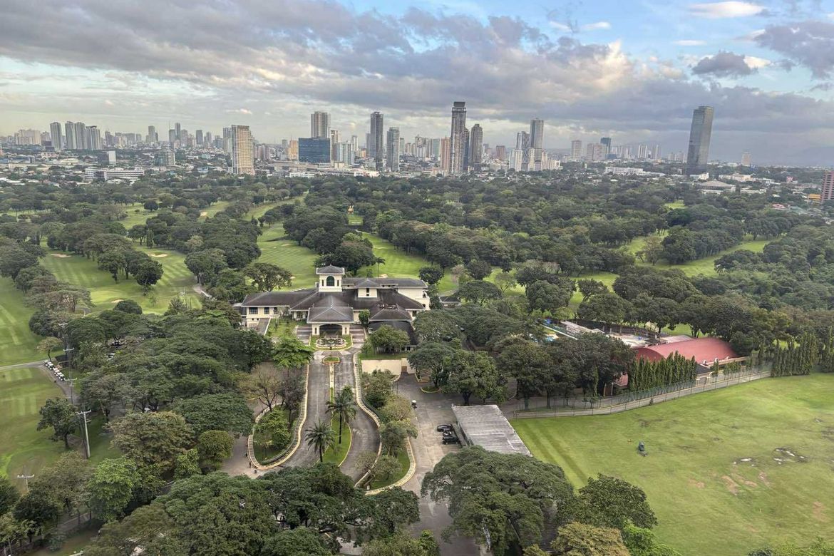 2 Bedroom Condo for Sale in Wack Wack Twin Towers, Wack-Wack Greenhills, Mandaluyong, Metro Manila near MRT-3 Ortigas – photo 2