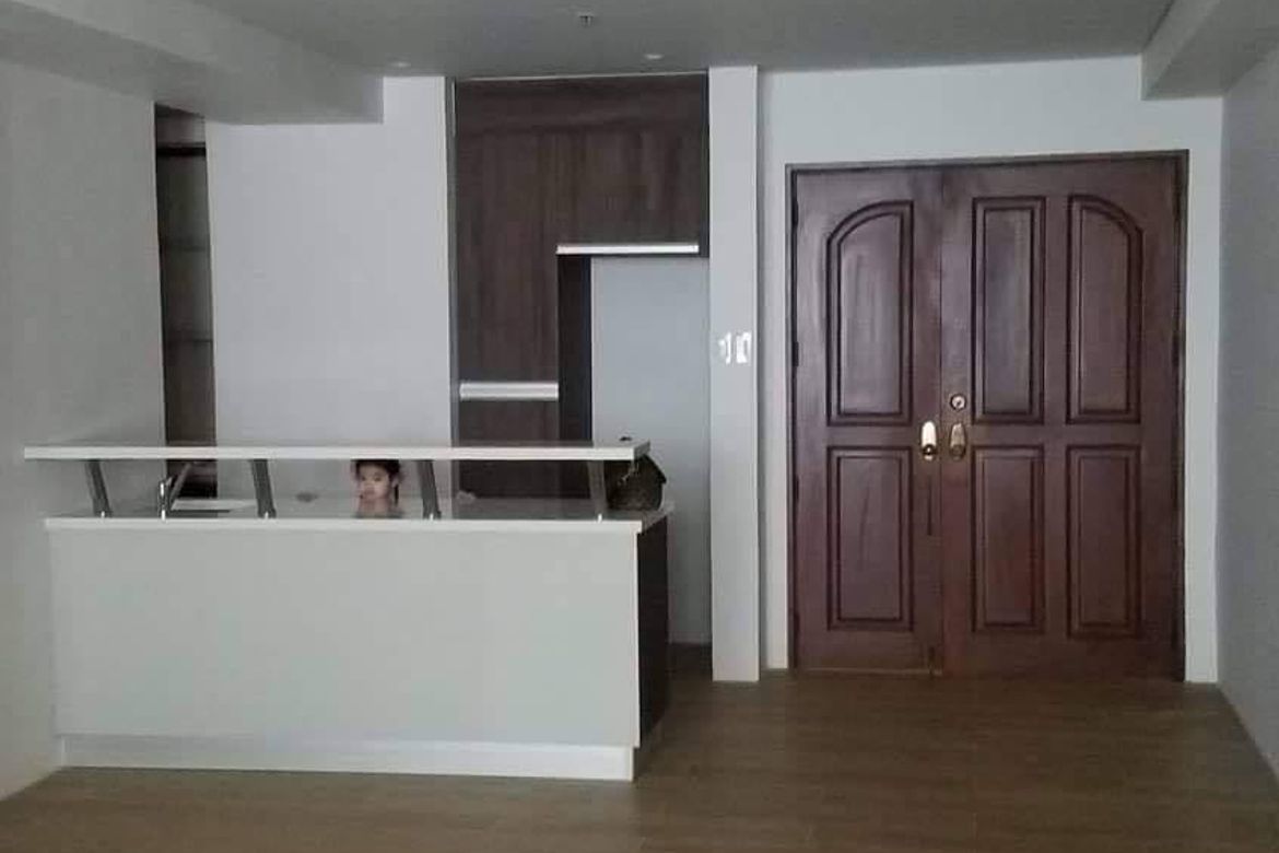 2 Bedroom Condo for Sale in Wack Wack Twin Towers, Wack-Wack Greenhills, Mandaluyong, Metro Manila near MRT-3 Ortigas
