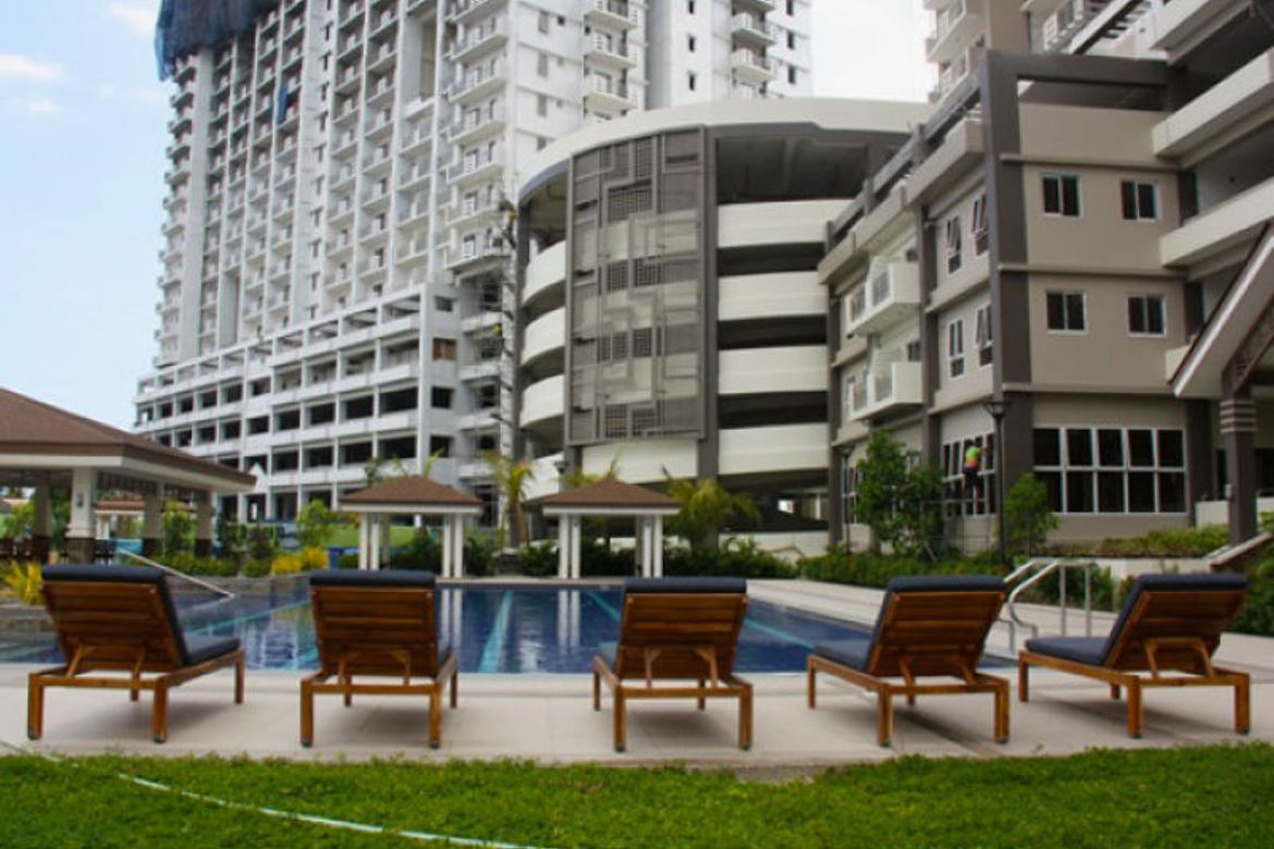 2 Bedroom Condo for Sale in Zinnia Towers, Katipunan, Quezon City, Metro Manila near LRT-1 Roosevelt – photo 5