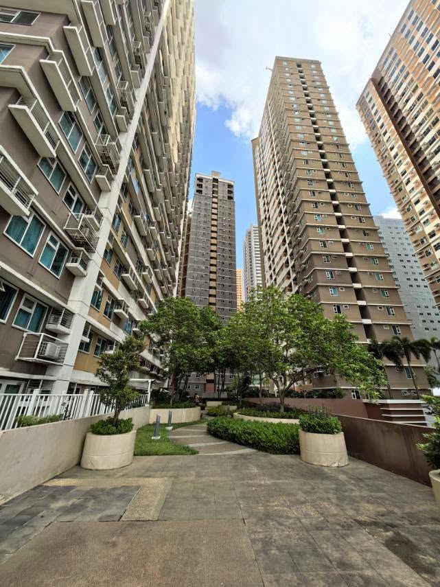 2-Bedroom Ground-Level Condo with Veranda for Sale on Pioneer St., Mandaluyong