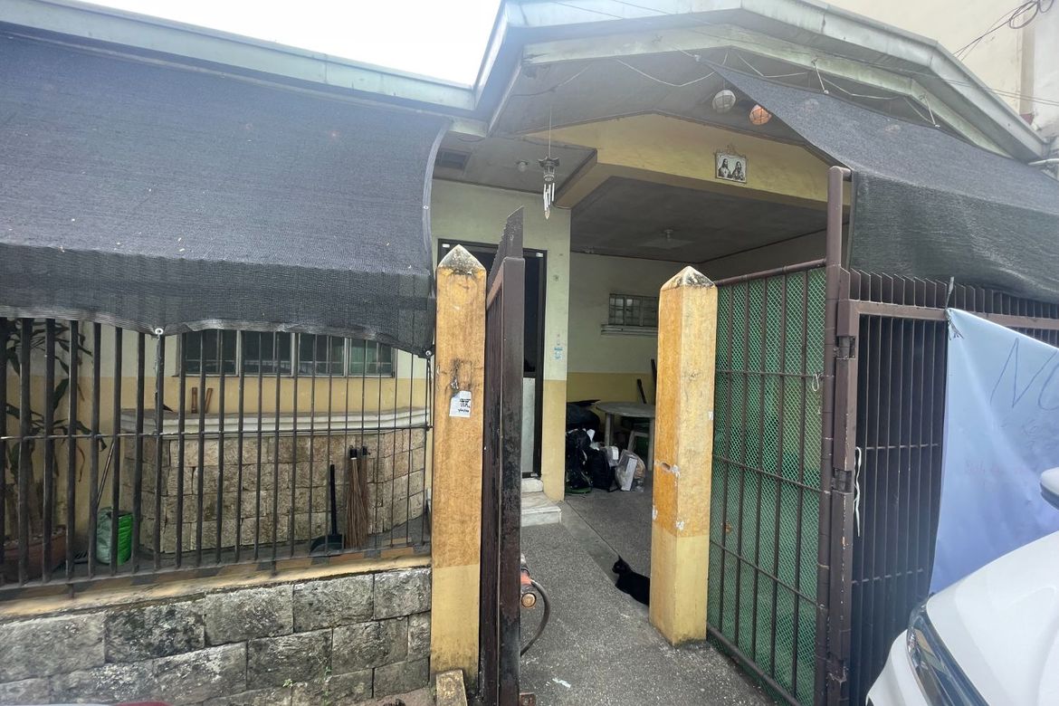 2 Bedroom House for Sale in Barangay 172, Caloocan, Metro Manila