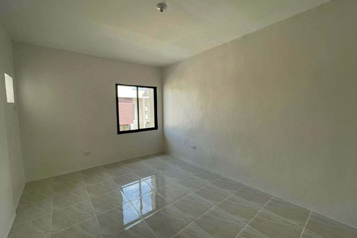 2 Bedroom House for Sale in Basak, Lapu-Lapu, Cebu – photo 4