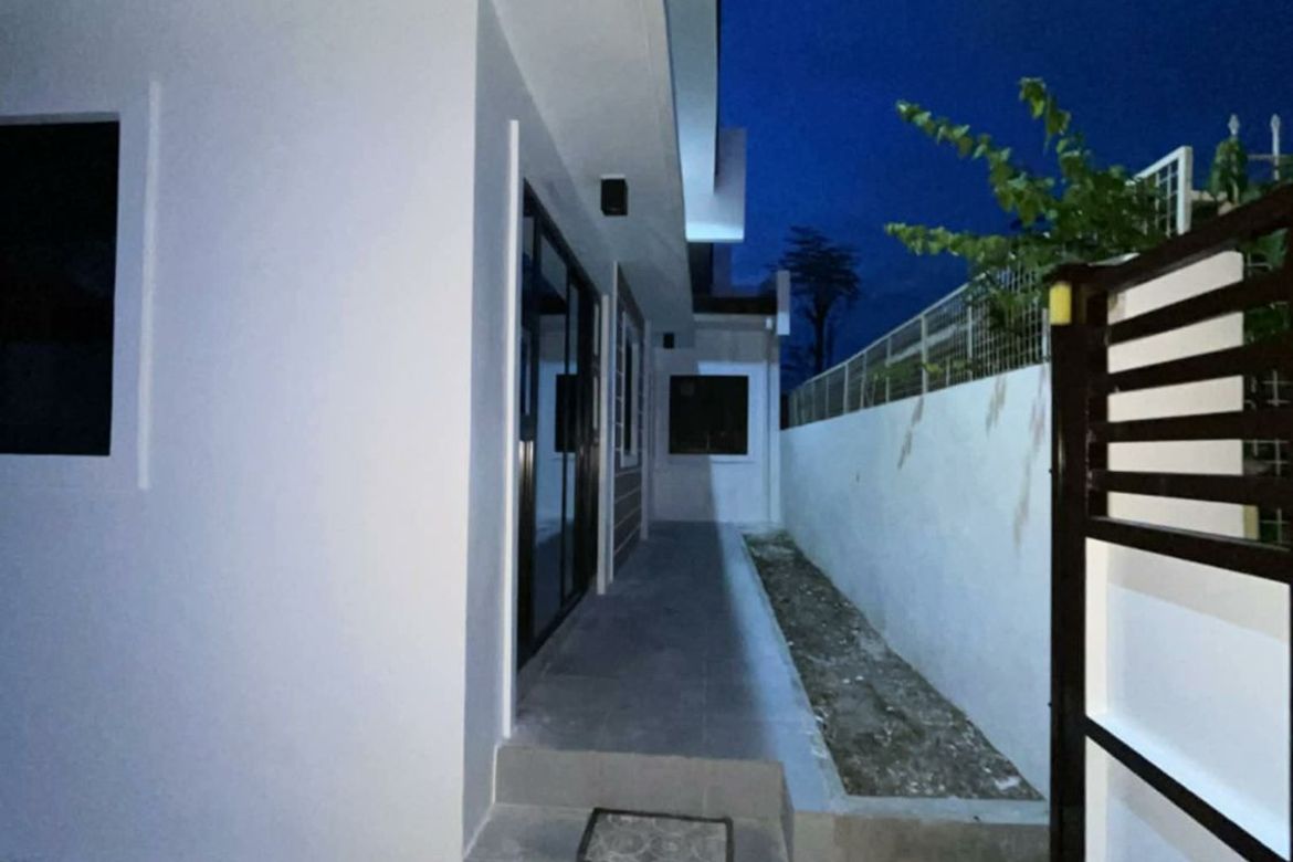 2 Bedroom House for Sale in Bayanan, Bacoor, Cavite – photo 5