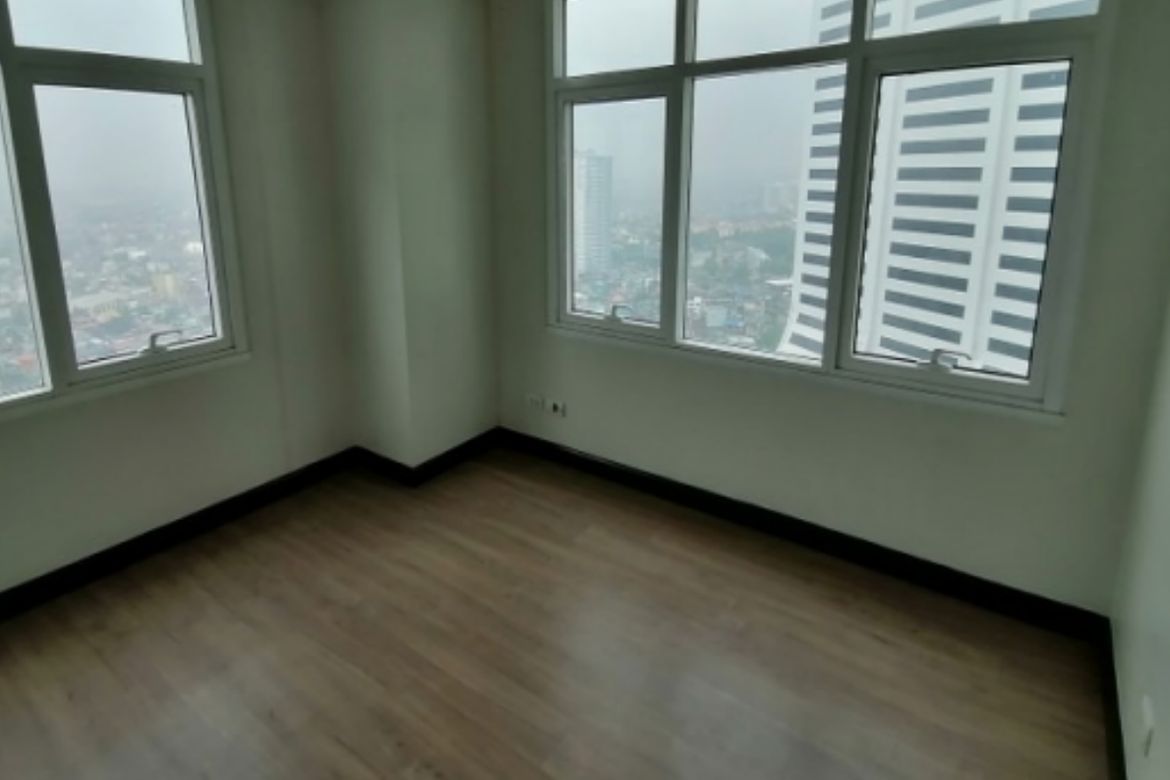 2 Bedroom House for Sale in BGC, Taguig, Metro Manila