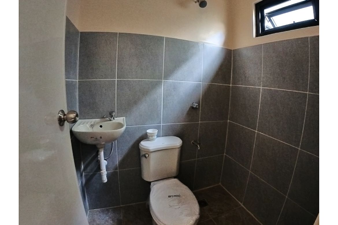 2 Bedroom House for Sale in Darasa, Tanauan, Batangas – photo 8