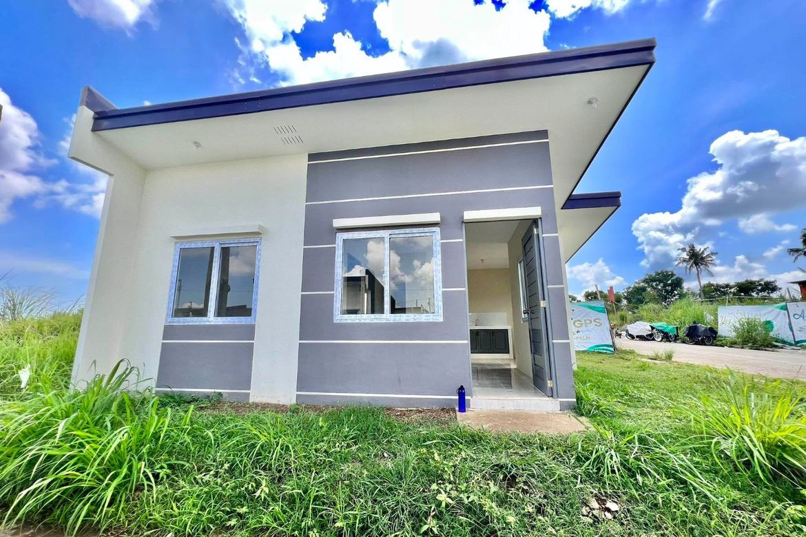 2 Bedroom House for Sale in Estefania, Bacolod, Negros Occidental – photo 2