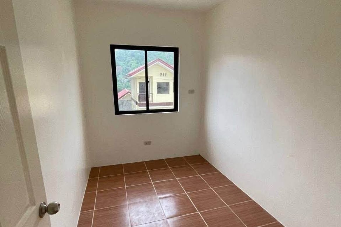 2 Bedroom House for Sale in Fortune, Marikina, Metro Manila – photo 5