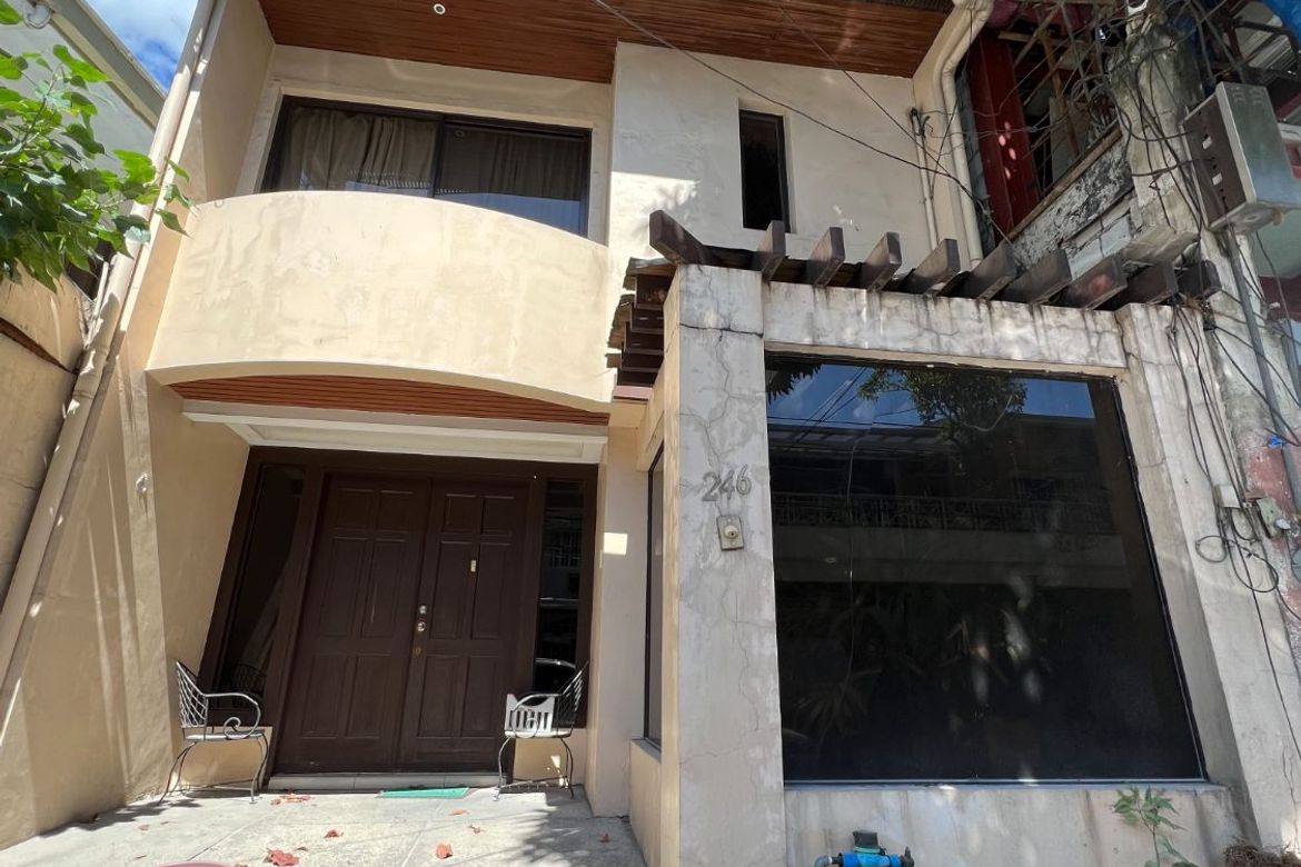 2 Bedroom House for Sale in Guadalupe Viejo, Makati, Metro Manila near MRT-3 Guadalupe – photo 2