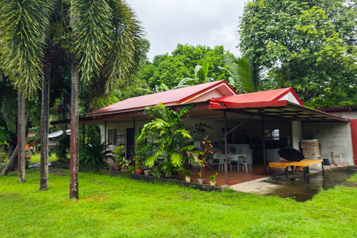 2 Bedroom House for Sale in Lalawigan, Samal, Bataan