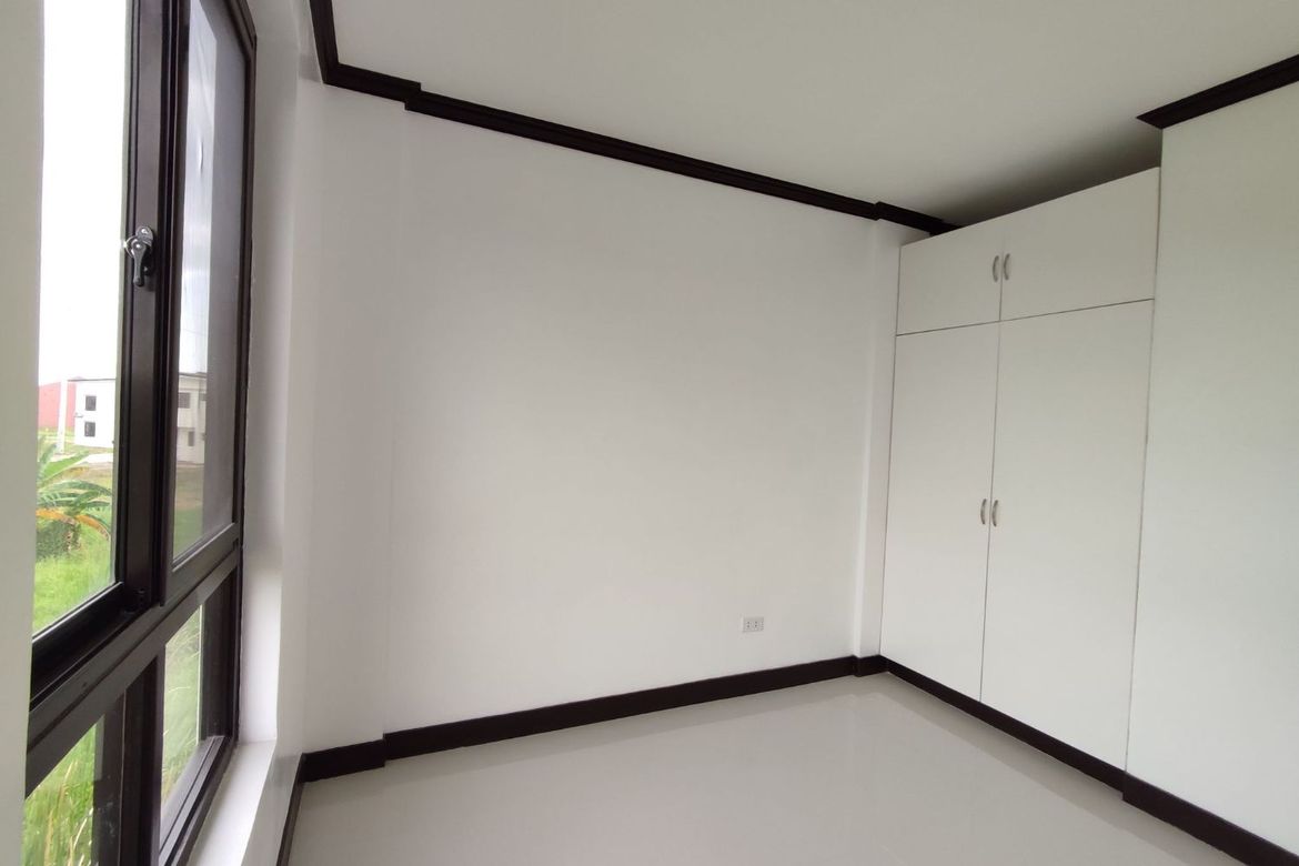 2 Bedroom House for Sale in Longos, Malolos, Bulacan – photo 6