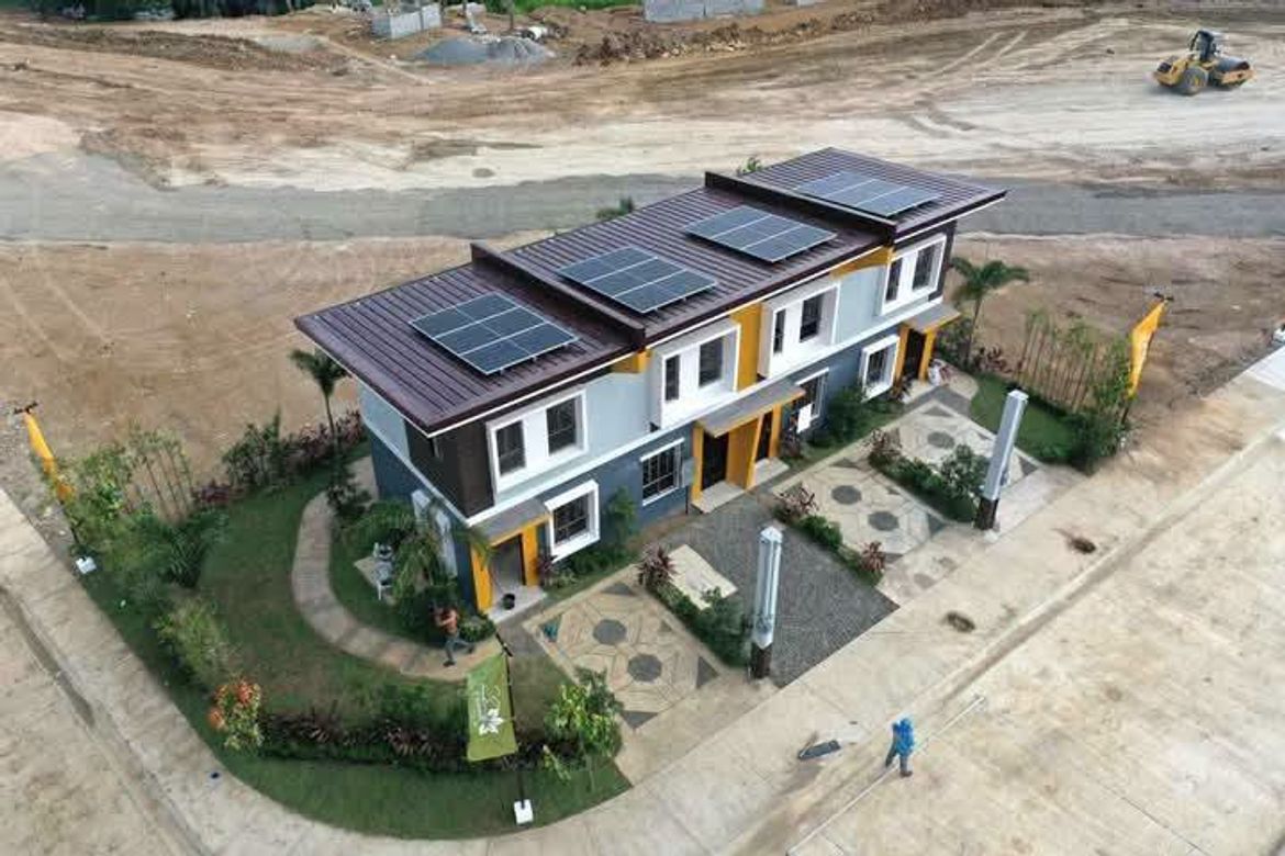 2 Bedroom House for Sale in Malainen Bago, Naic, Cavite