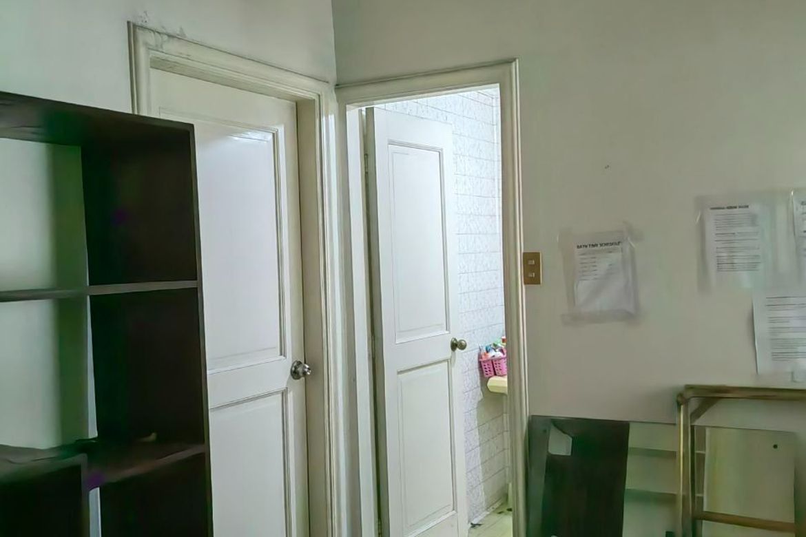 2 Bedroom House for Sale in Malate, Manila, Metro Manila near LRT-1 Vito Cruz – photo 4