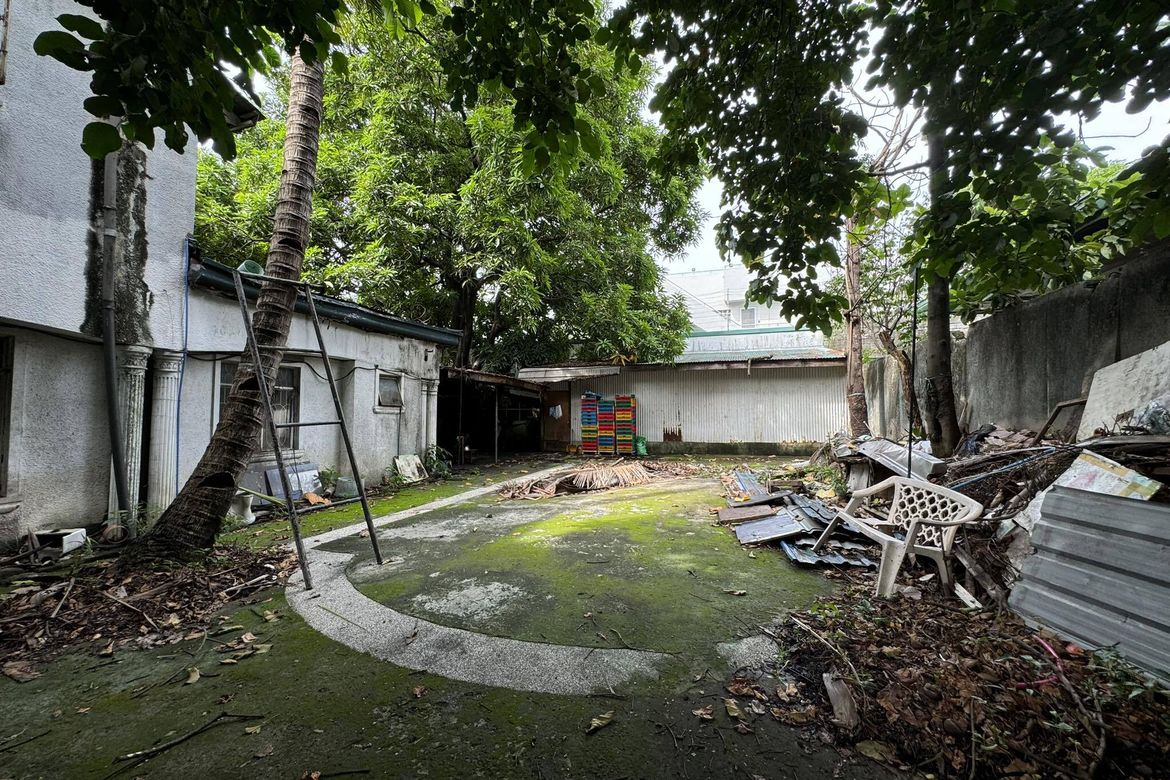 2 Bedroom House for Sale in Mariana, Quezon City, Metro Manila near LRT-2 Gilmore – photo 4