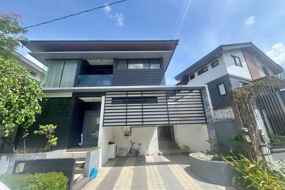 2 Bedroom House for Sale in Molino IV, Bacoor, Cavite