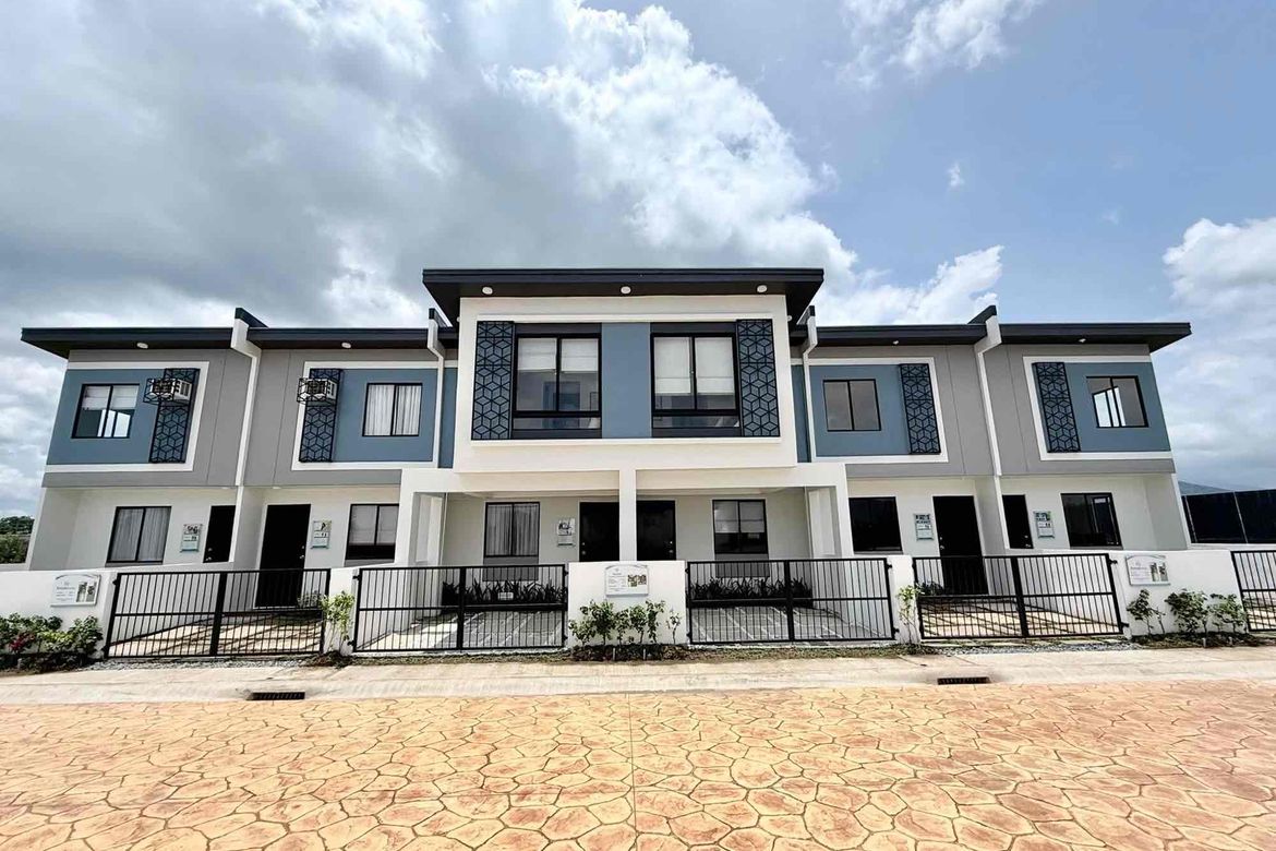 2 Bedroom House for Sale in PHirst Sights Bay, Puypuy, Bay, Laguna – photo 2