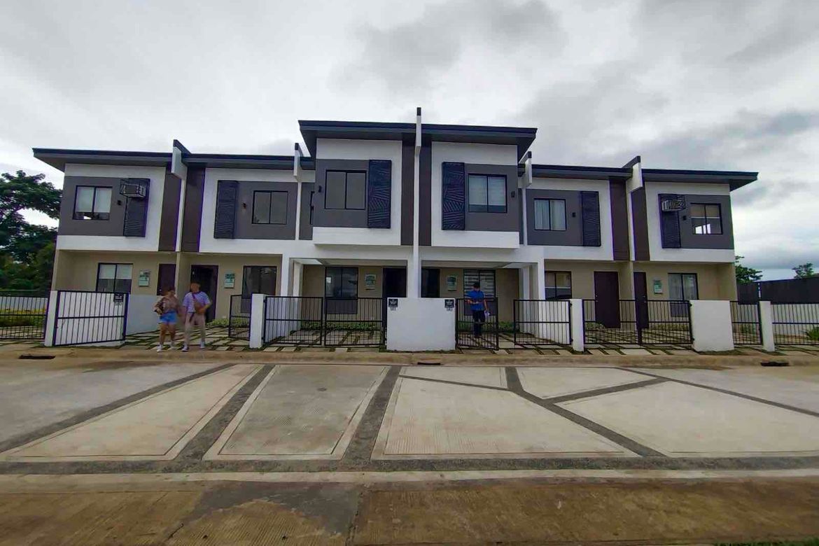 2 Bedroom House for Sale in PHirst Sights Bay, Puypuy, Bay, Laguna – photo 4