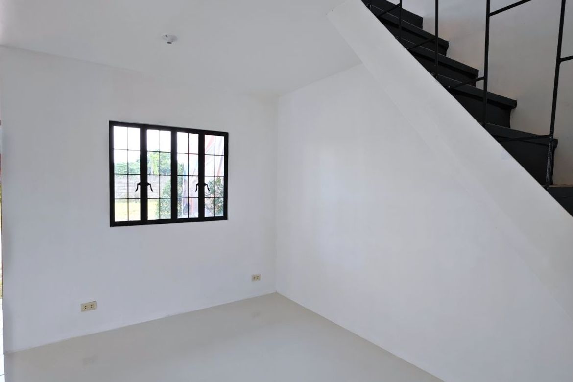 2 Bedroom House for Sale in Poblacion, Balanga, Bataan – photo 4