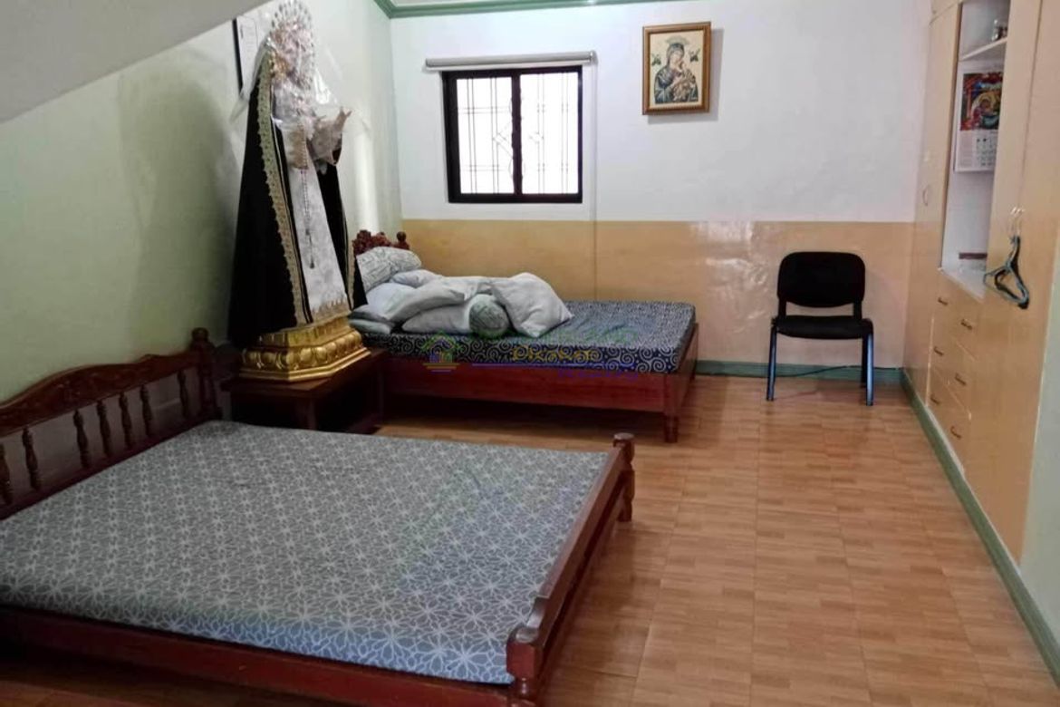 2 Bedroom House for Sale in Poblacion, Muntinlupa, Metro Manila – photo 4