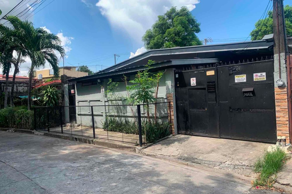 2 Bedroom House for Sale in Queens Row West, Bacoor, Cavite