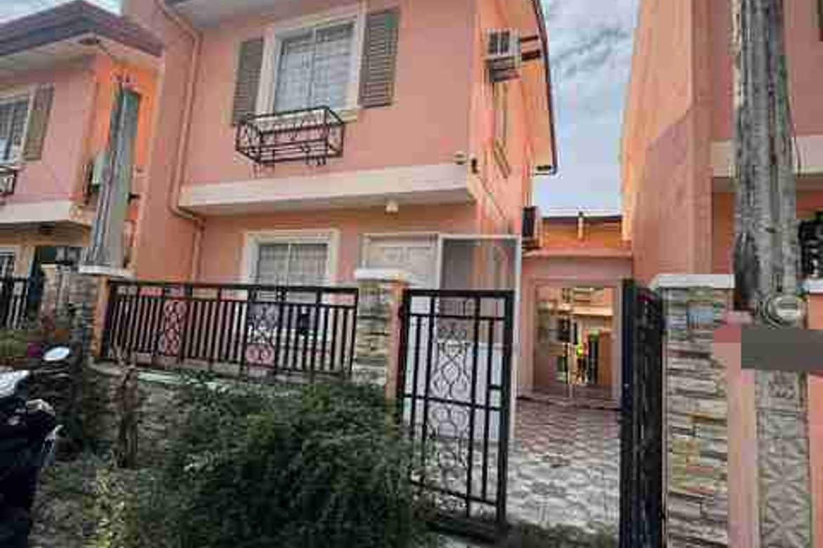 2 Bedroom House for Sale in Salinas III, Bacoor, Cavite