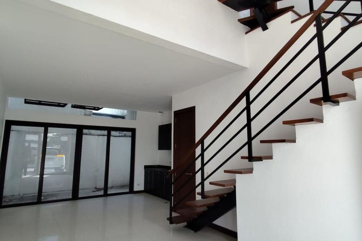 2 Bedroom House for Sale in San Miguel, Taguig, Metro Manila – photo 2