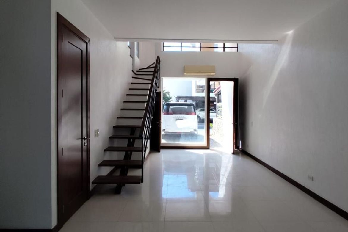 2 Bedroom House for Sale in San Miguel, Taguig, Metro Manila – photo 5