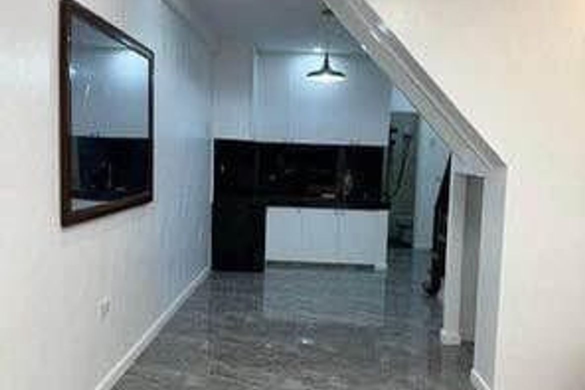 2 Bedroom House for Sale in Santa Mesa, Manila, Metro Manila near LRT-2 V. Mapa