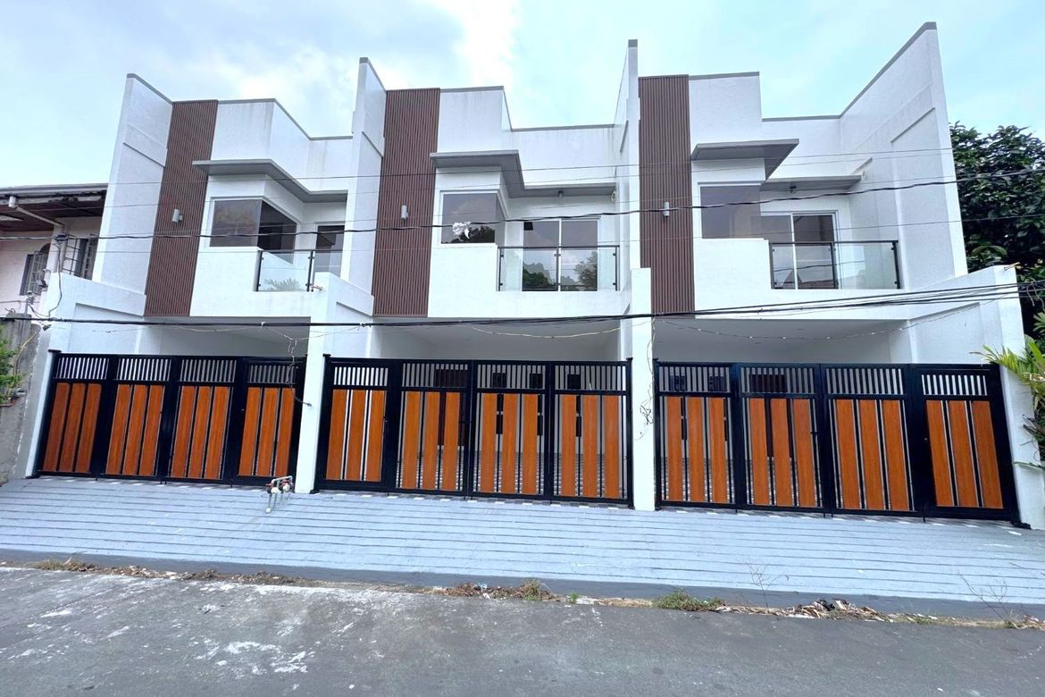 2 Bedroom House for Sale in Talon Kuatro, Las Piñas, Metro Manila
