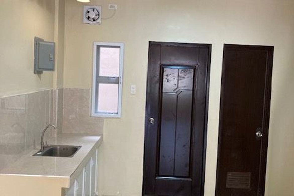 2 Bedroom Townhouse for Sale in Barangay 167, Caloocan, Metro Manila – photo 6