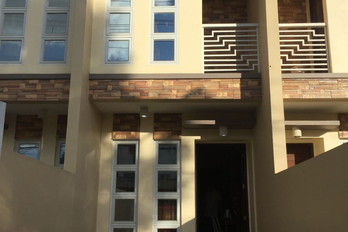 2 Bedroom Townhouse for Sale in Barangay 172, Caloocan, Metro Manila