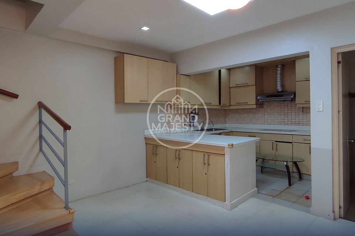 2 Bedroom Townhouse for Sale in Barangay 93, Caloocan, Metro Manila near LRT-1 Monumento – photo 6